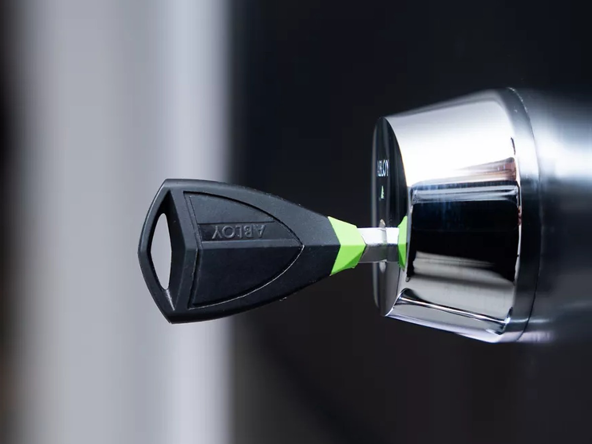 Abloy Pulse -avain sylinterissä